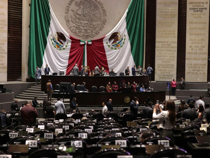 Más Allá de las Fronteras: Ciencia y Diplomacia en el Siglo XXI