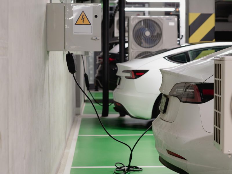 La Potencia Importa: Cómo los Kilovatios (kW) Definen la Experiencia de Recarga