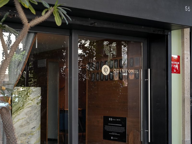 Quintonil conmemora 14 años con una experiencia culinaria junto a Nicolai Nørregaard